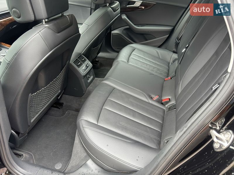 Седан Audi A4 2019 в Львове