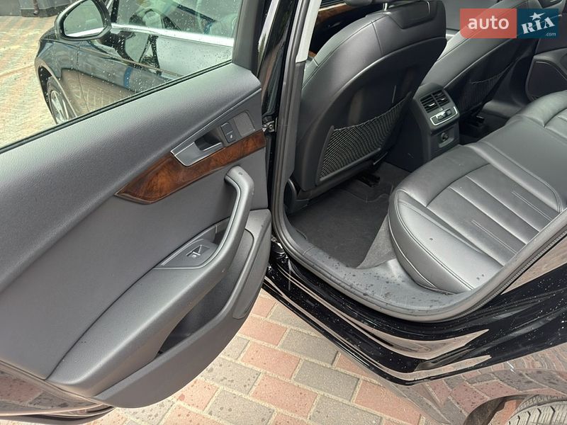 Седан Audi A4 2019 в Львове