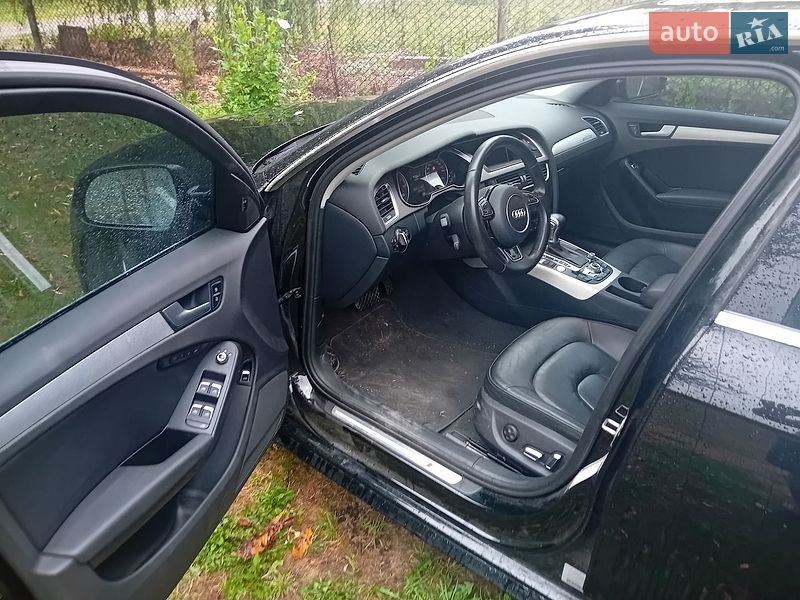 Седан Audi A4 2015 в Жидачові