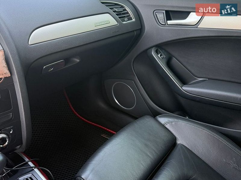 Седан Audi A4 2012 в Кролевце
