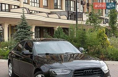Седан Audi A4 2014 в Києві