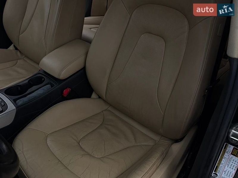 Седан Audi A4 2014 в Києві