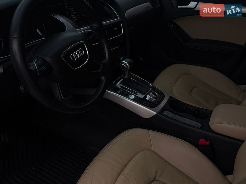 Седан Audi A4 2014 в Києві