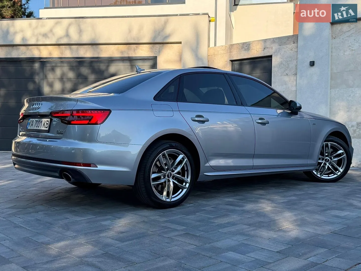 2016 Audi A4 - мініатюра 12
