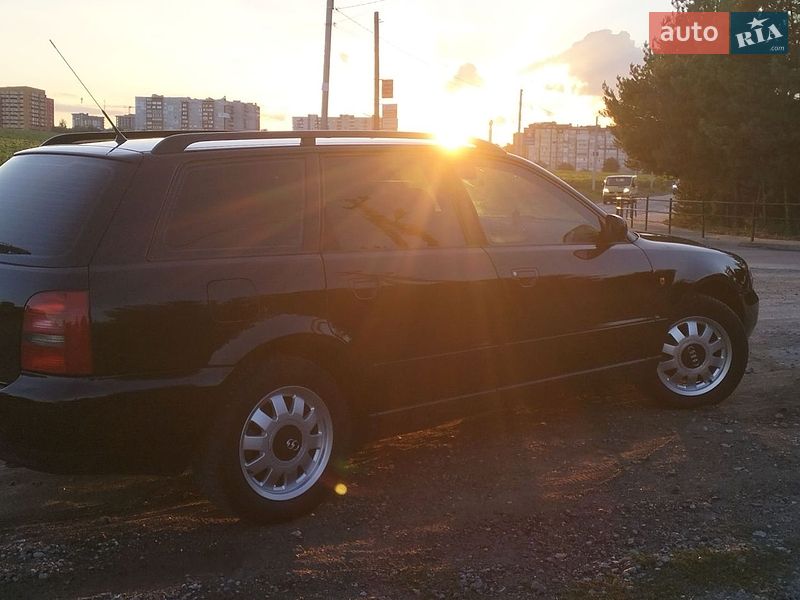 Універсал Audi A4 1998 в Тернополі