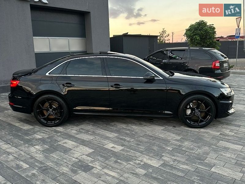 Седан Audi A4 2017 в Луцьку