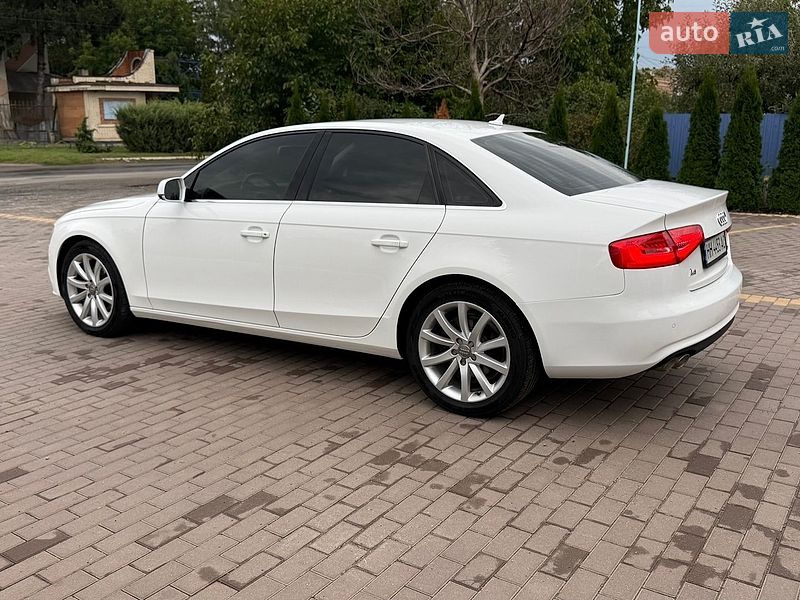 Седан Audi A4 2014 в Бершади