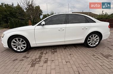 Седан Audi A4 2014 в Бершади