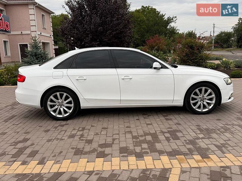 Седан Audi A4 2014 в Бершади