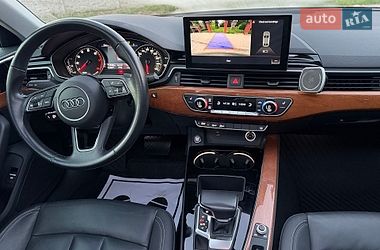 Седан Audi A4 2020 в Львові