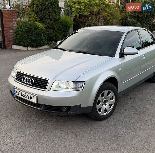Седан Audi A4 2002 в Днепре