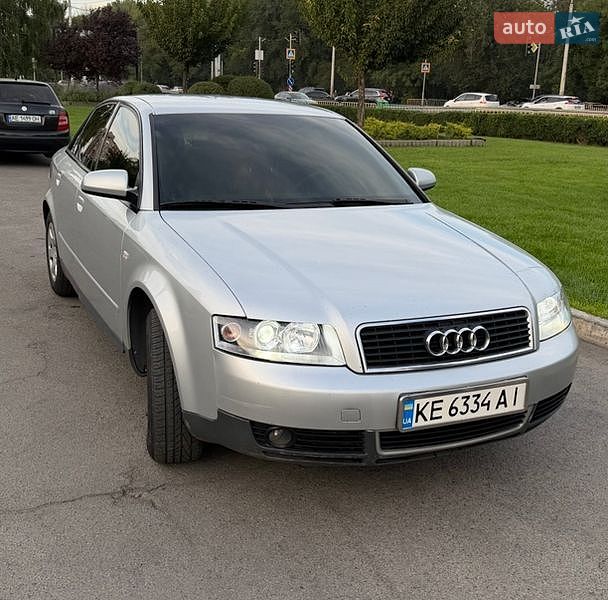 Седан Audi A4 2002 в Днепре