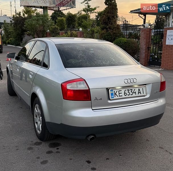 Седан Audi A4 2002 в Днепре
