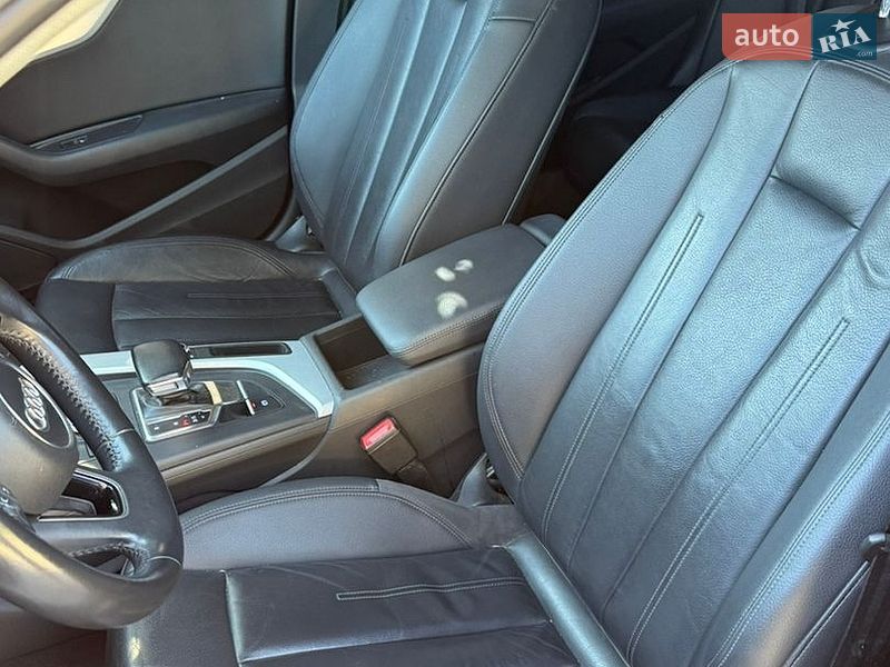 Седан Audi A4 2017 в Кропивницком