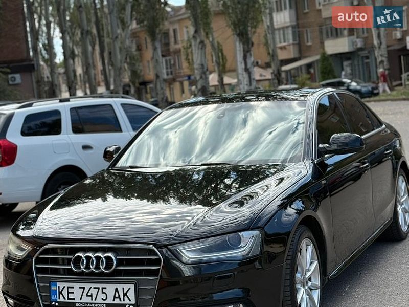 Седан Audi A4 2014 в Кривом Роге