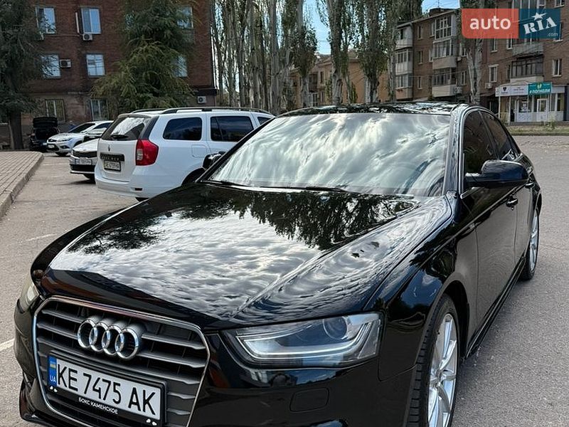 Седан Audi A4 2014 в Кривом Роге