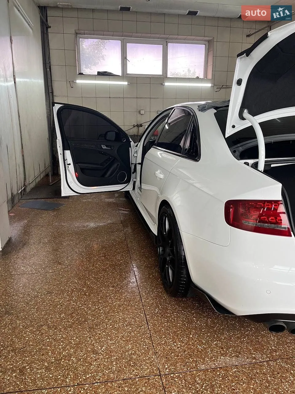 2011 Audi A4 - мініатюра 13