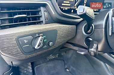 Седан Audi A4 2020 в Рівному