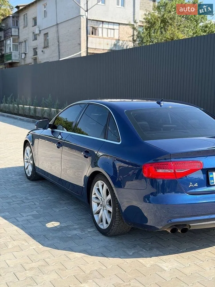 2013 Audi A4 - мініатюра 2