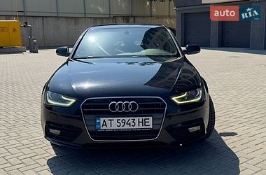 Седан Audi A4 2014 в Ивано-Франковске