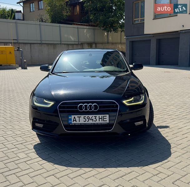 Седан Audi A4 2014 в Ивано-Франковске