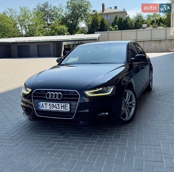 Седан Audi A4 2014 в Ивано-Франковске