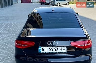 Седан Audi A4 2014 в Ивано-Франковске