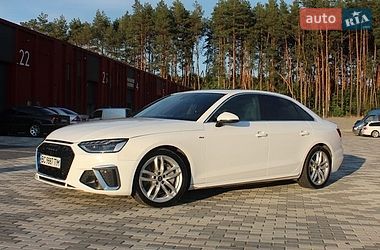 Седан Audi A4 2022 в Львове