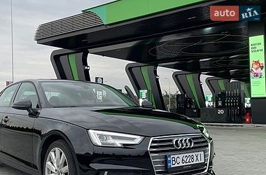Седан Audi A4 2016 в Львове