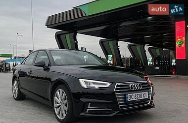 Седан Audi A4 2016 в Львове