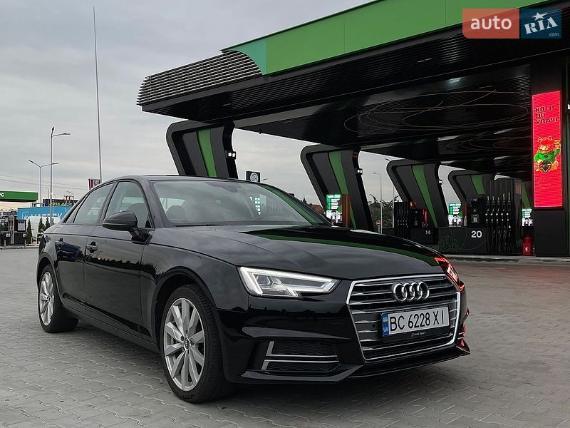 Седан Audi A4 2016 в Львове