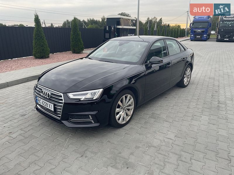 Седан Audi A4 2016 в Львове