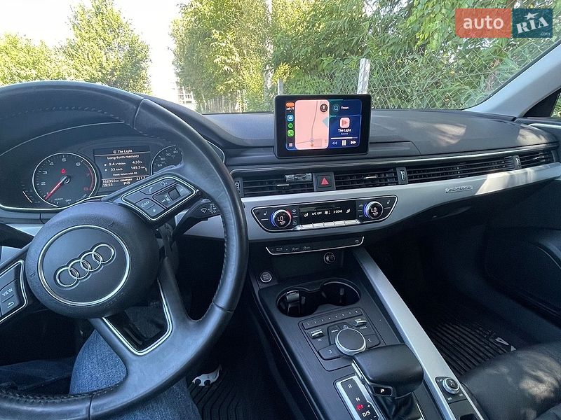 Седан Audi A4 2016 в Львове