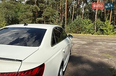 Седан Audi A4 2020 в Киеве