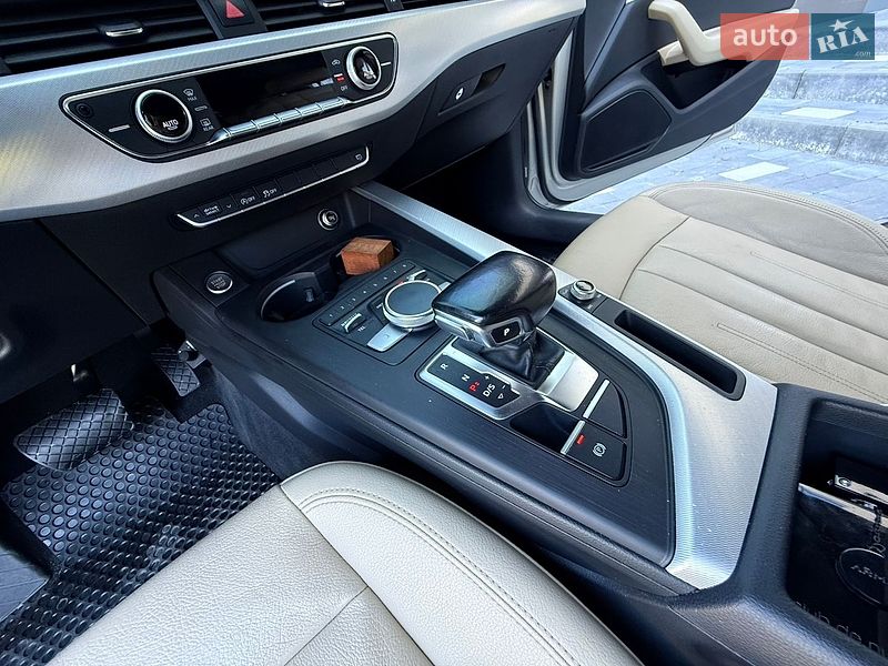 Седан Audi A4 2017 в Трускавці