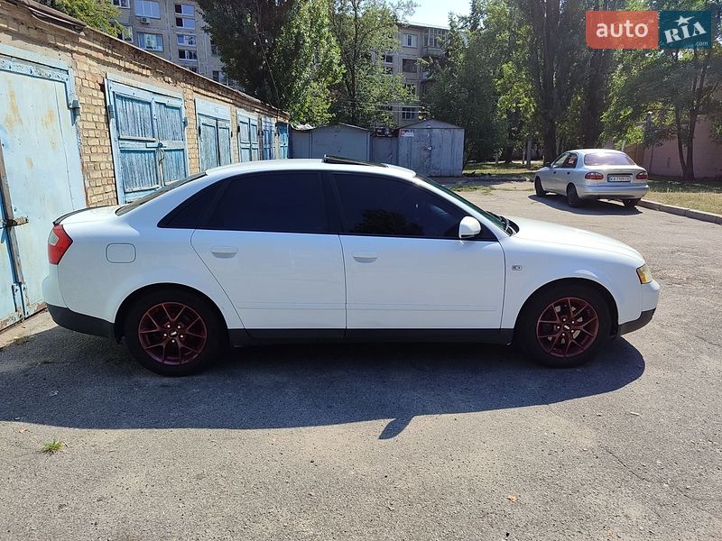 Седан Audi A4 2003 в Києві