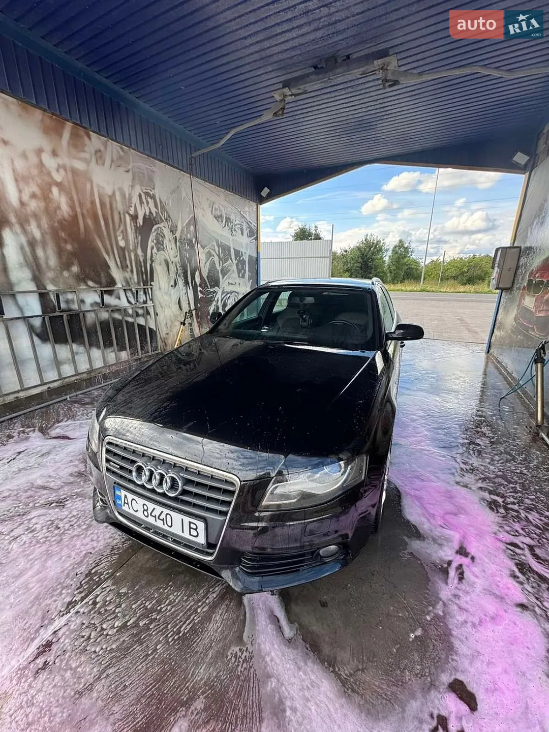 2010 Audi A4 - мініатюра 2