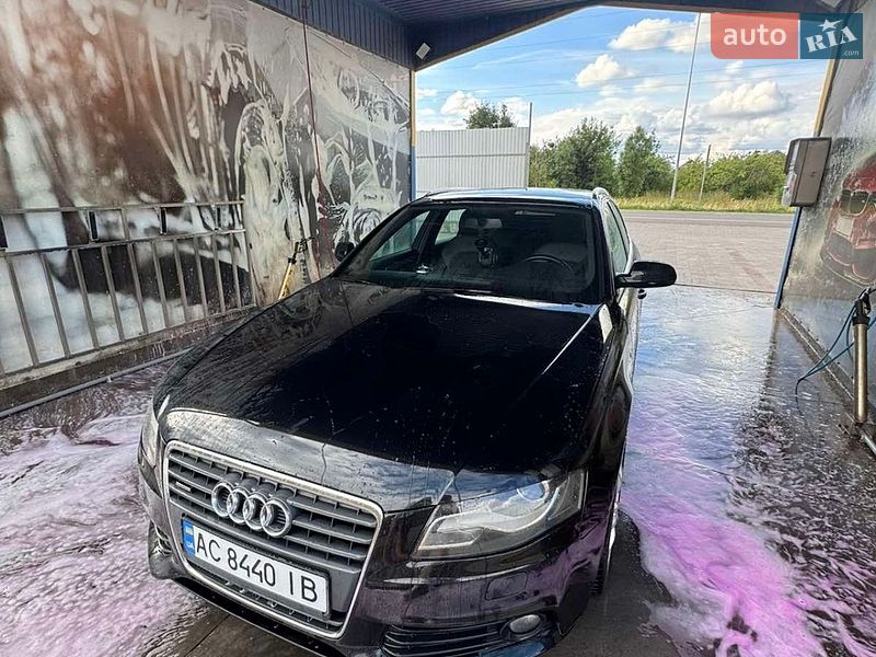 Універсал Audi A4 2010 в Володимирі
