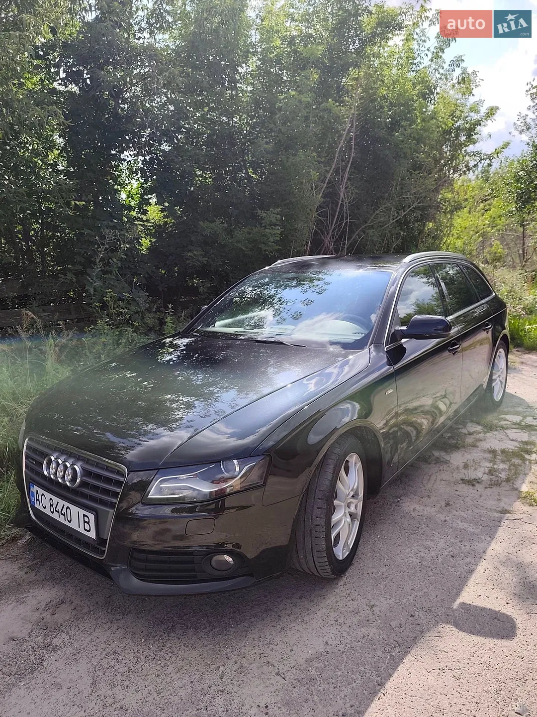 2010 Audi A4 - мініатюра 3