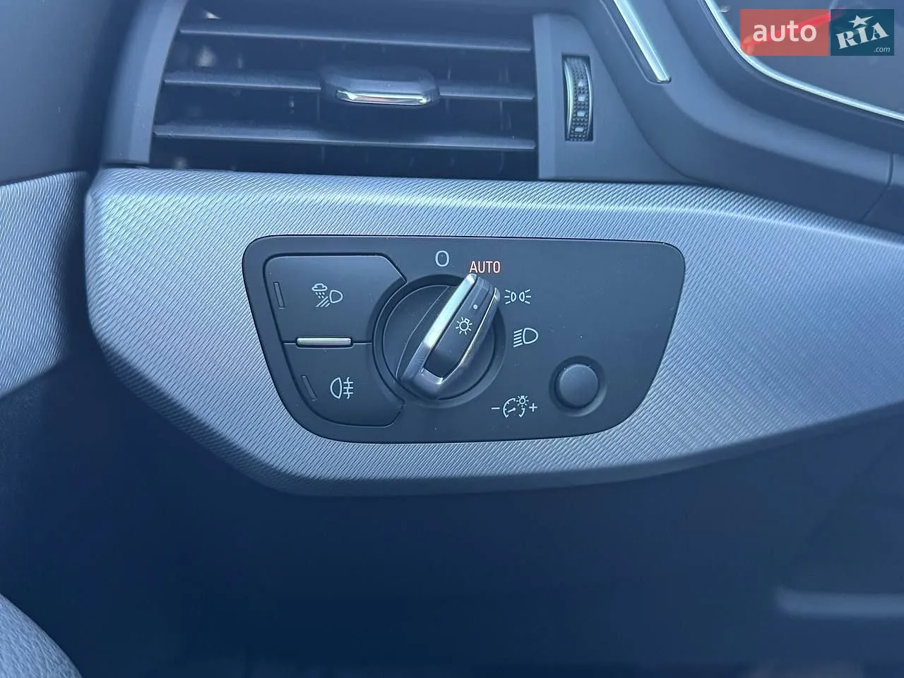 2018 Audi A4 - мініатюра 24
