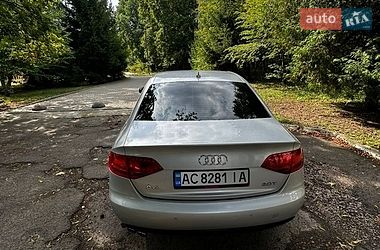 Седан Audi A4 2010 в Луцьку