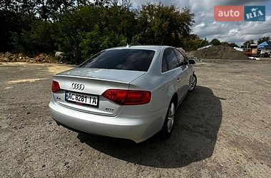 Седан Audi A4 2010 в Луцьку