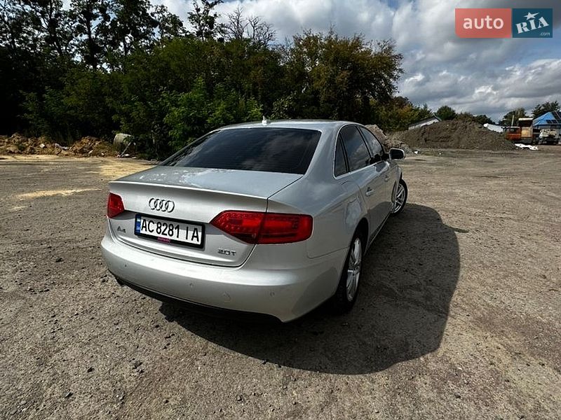Седан Audi A4 2010 в Луцьку