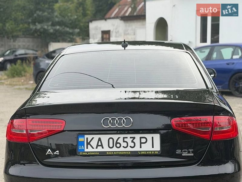 Седан Audi A4 2012 в Киеве
