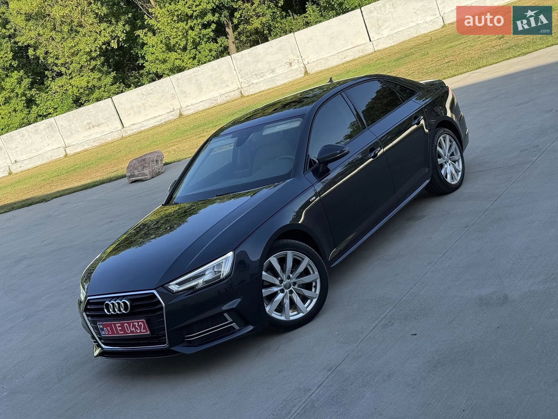2018 Audi A4 - фото 1
