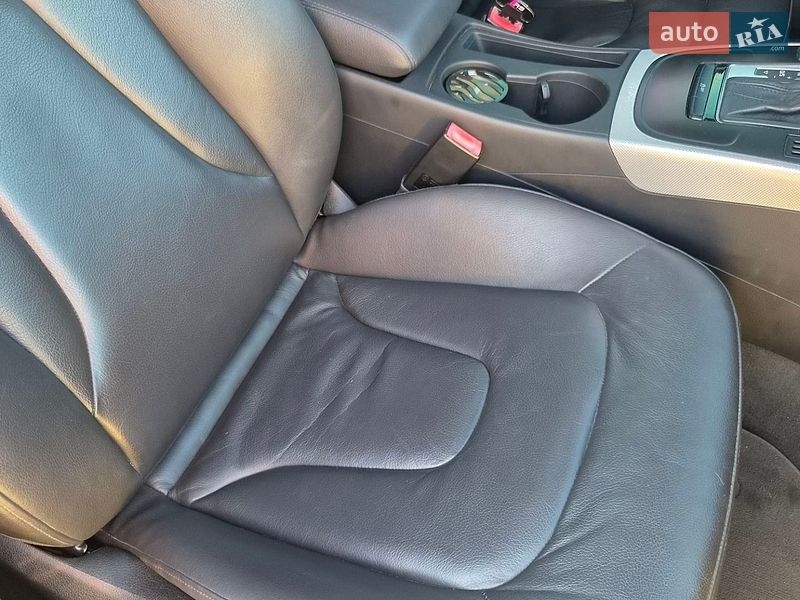 Седан Audi A4 2012 в Києві