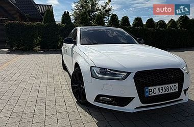 Седан Audi A4 2013 в Стрию