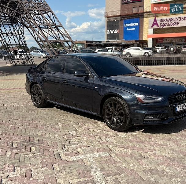Седан Audi A4 2014 в Харкові