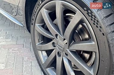 Седан Audi A4 2014 в Харкові