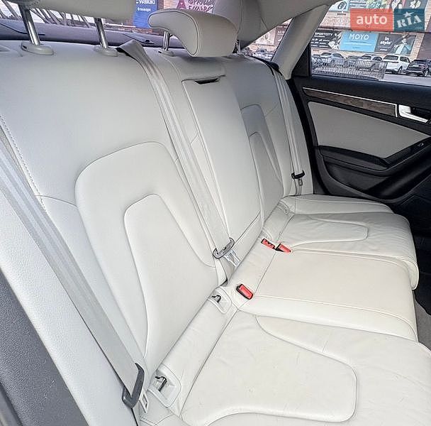 Седан Audi A4 2014 в Харкові